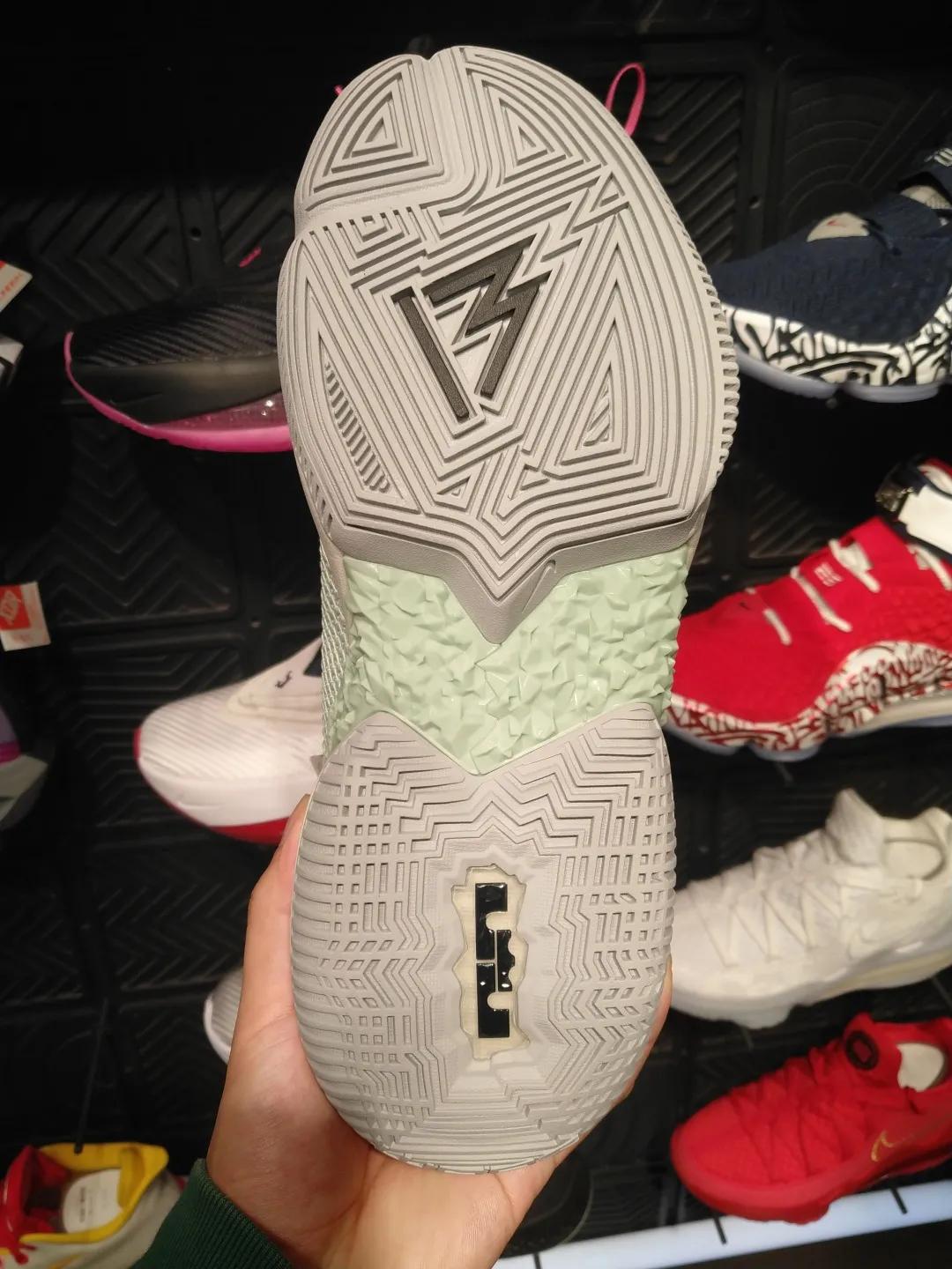 使节13图集,使节13什么时候出的