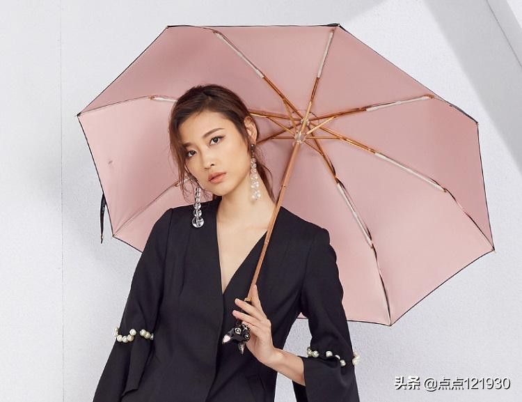 大牌晴雨伞，何以只知蕉下