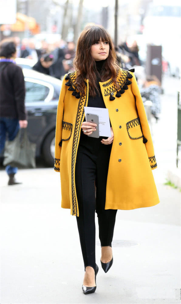 西装搭配连衣裙能搭配光腿神器,西装搭配裙子的法则你知道几种