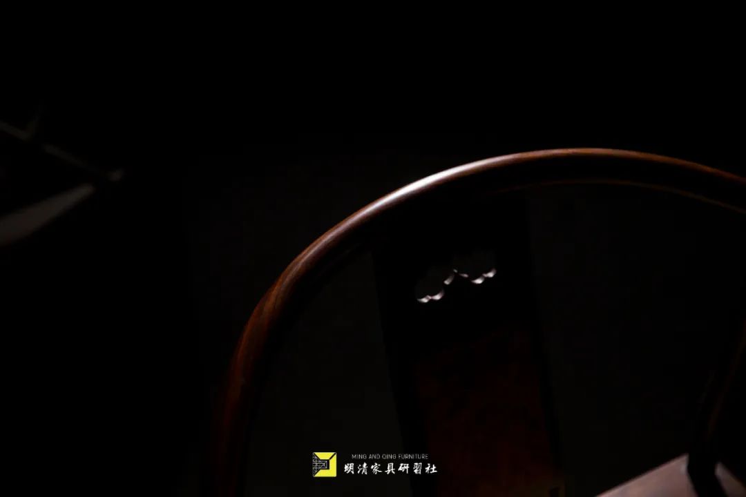 余尝净一室，置一圈椅|影木坊