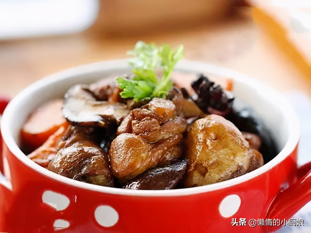 香菇炖鸡块做法大全,如何香菇炖鸡肉又香又好吃