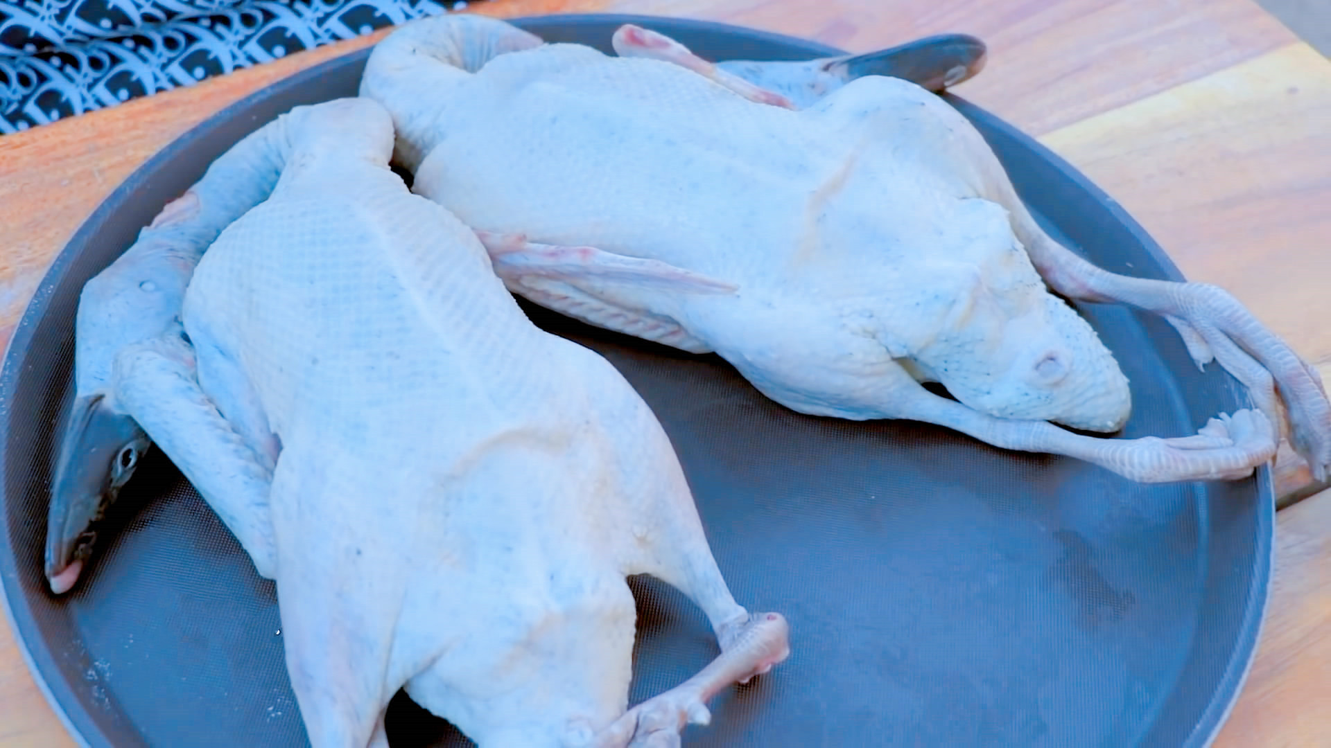 鸭子除了烤还怎么做最好吃,鸭子怎么焖着吃才好吃讲解一下