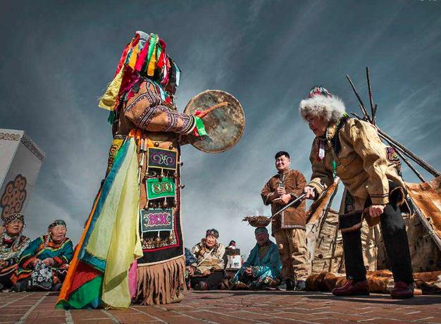 十个奇门九个疯是啥意思,道家奇门遁甲秘笈是什么