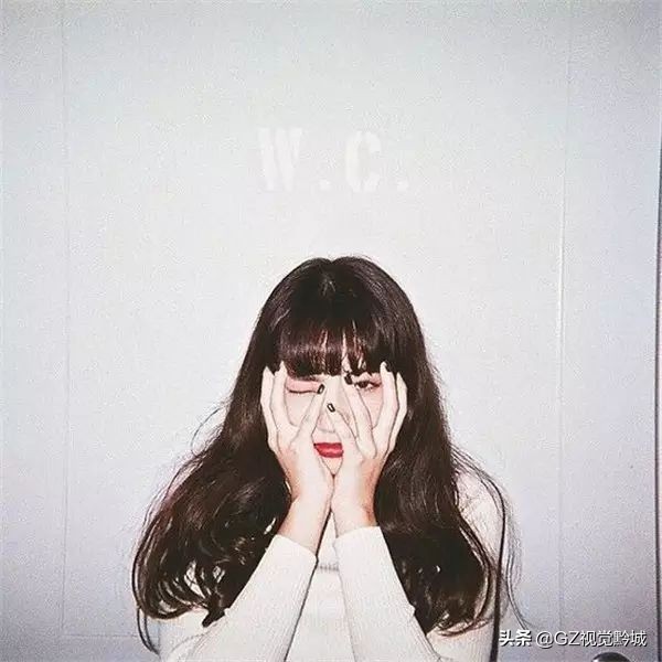 拍照完美避开所有镜头,拍照时怎样克服不看镜头的尴尬感