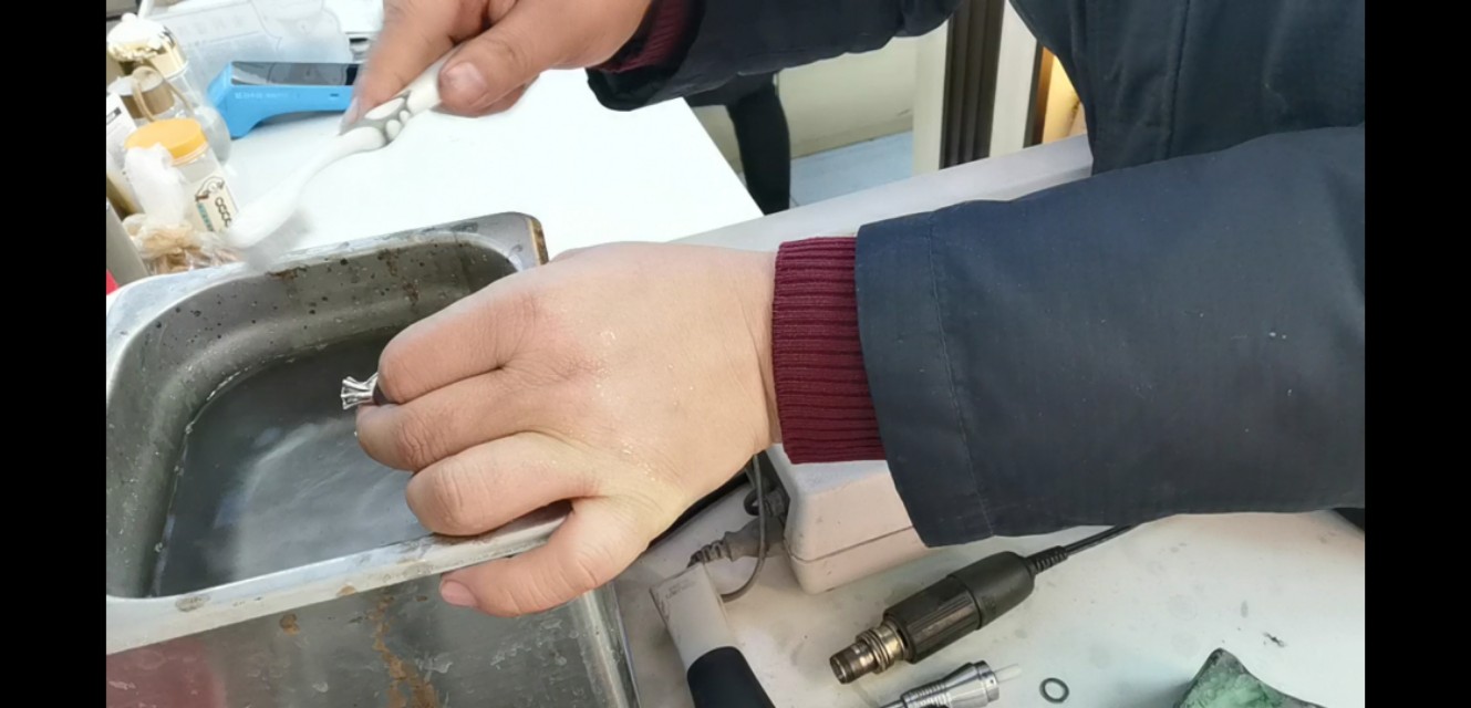 钻戒改圈店内会有记录吗,正规店中买的钻戒改圈会不会被换