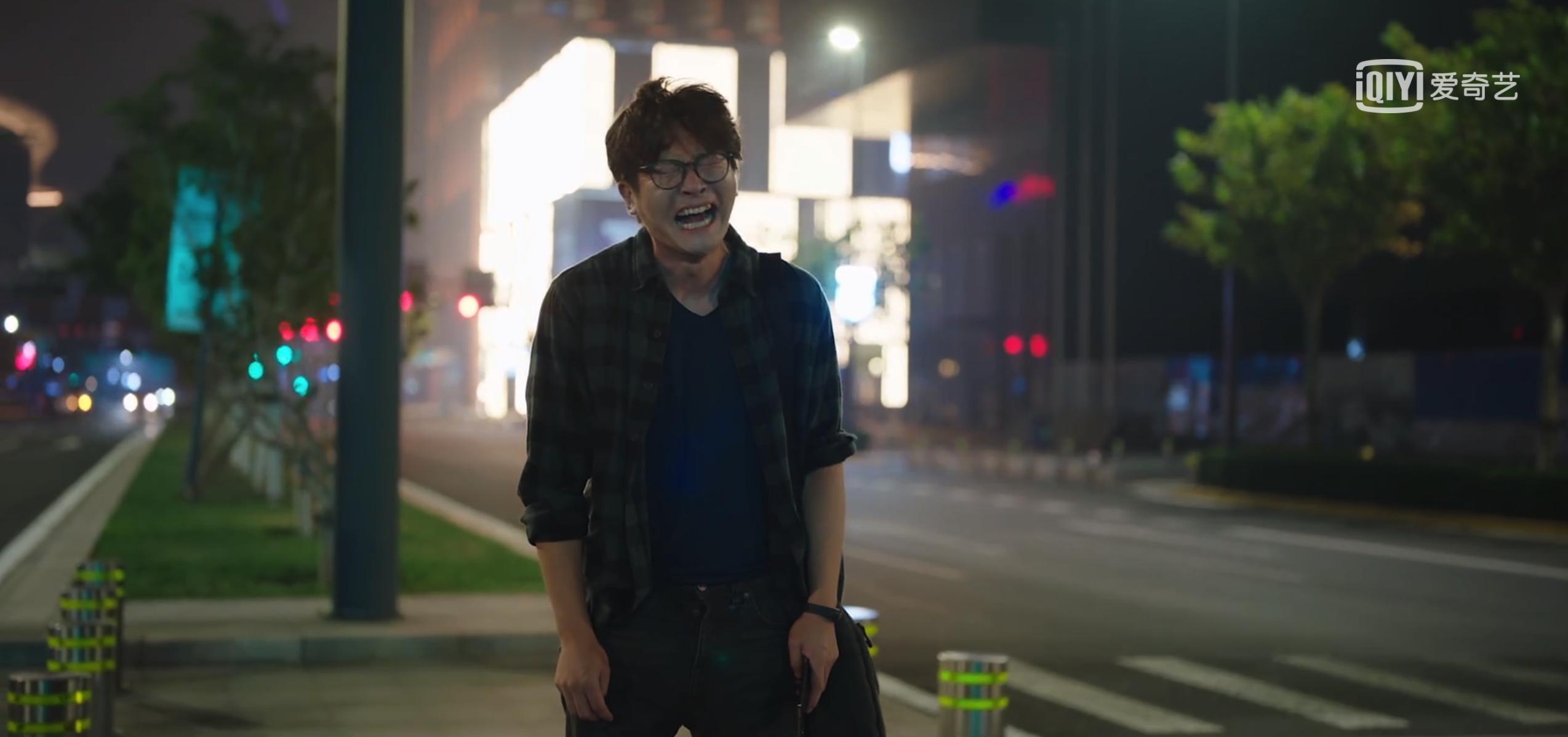 余欢水郭京飞现场,郭京飞我是余欢水水中的表演