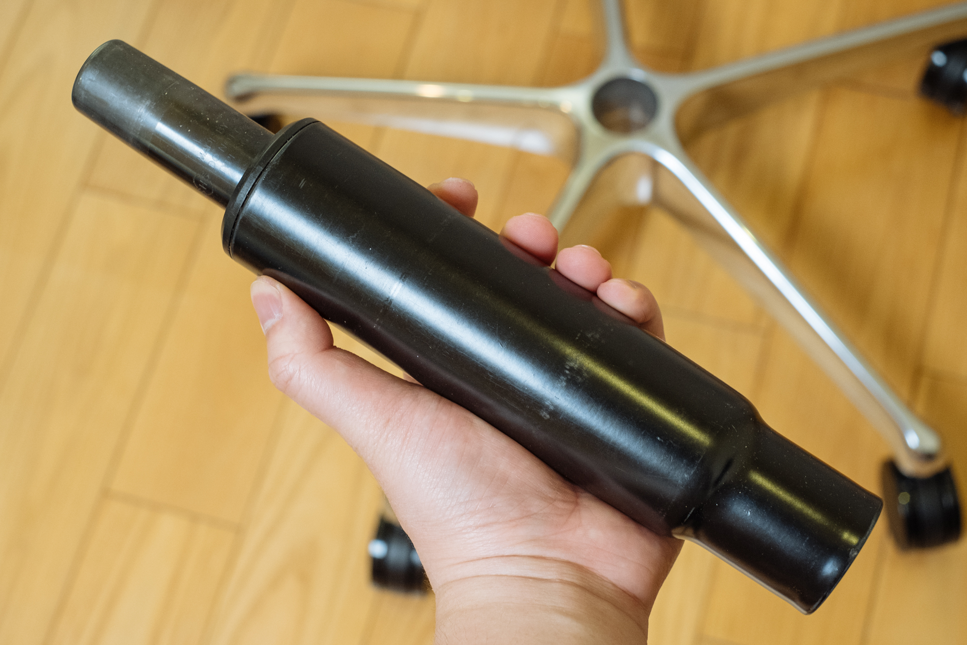 冈村电脑椅测评,冈村contessa一代和二代