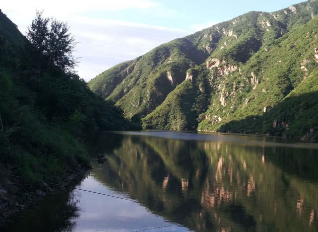 野钓还是传统钓好,野钓选择位置