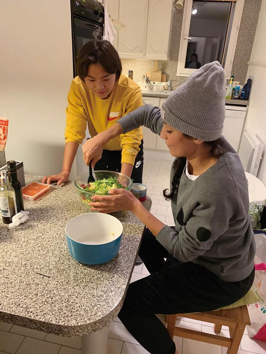 采访女足王霜视频完整版,中国女足铿锵玫瑰王霜