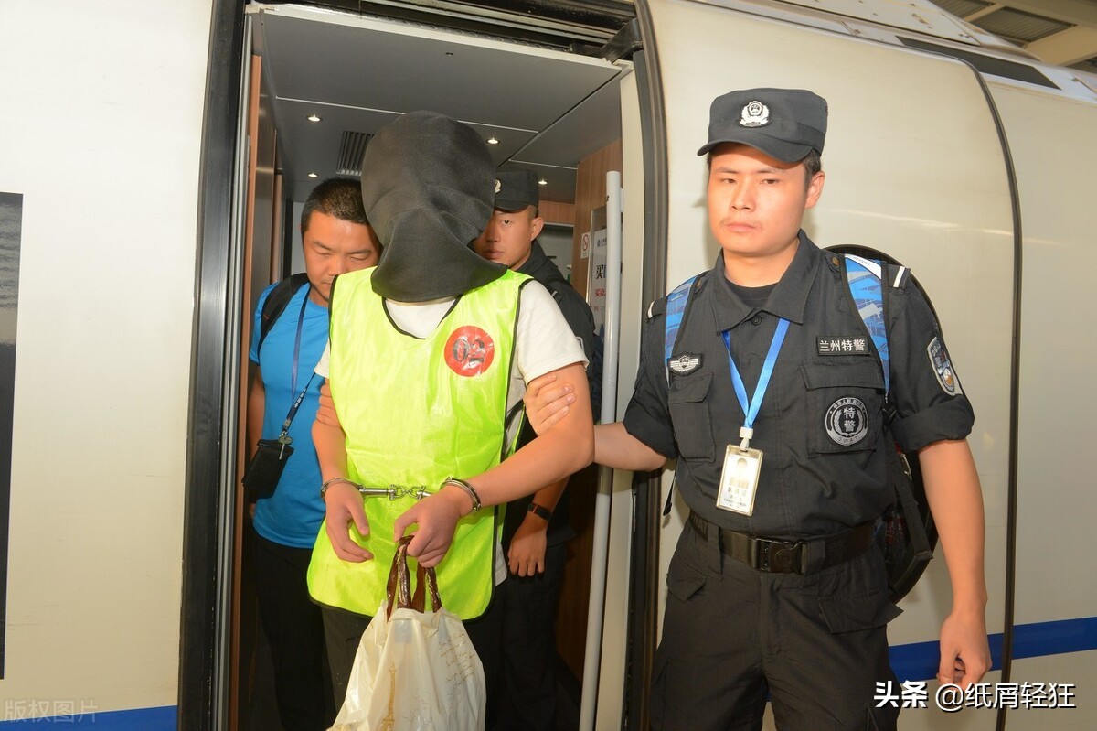 警察抓获老年人卖淫,警察打击老年人卖淫