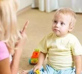 请阿姨带孩子注意事项,这8条规矩一定要教会孩子