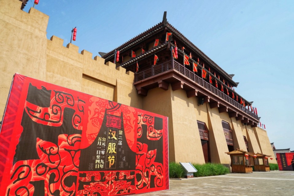 西安穿汉服拍外景的地方推荐,来西安穿汉服看演绎