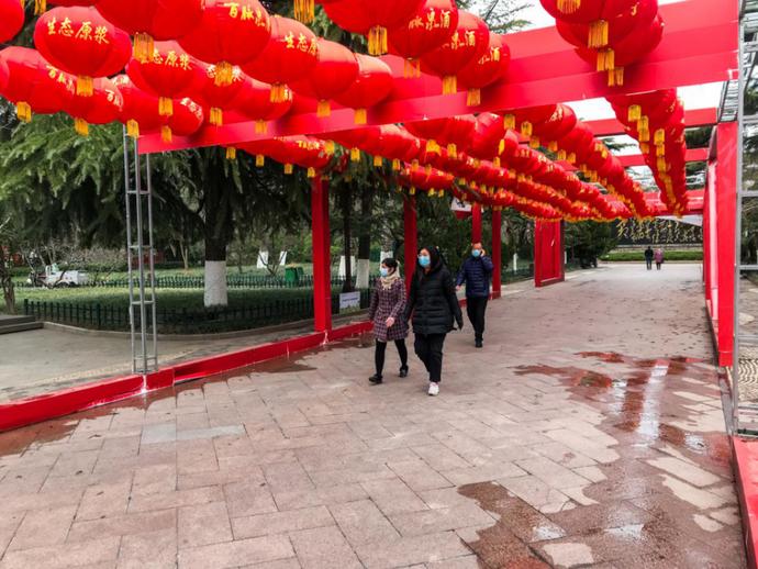 济南天下第一泉风景区开放首日，带你们“云逛”趵突泉、五龙潭……