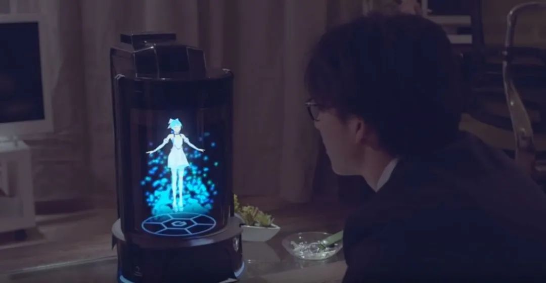 和初音结婚的真实现状,花200万和初音结婚的日本男子