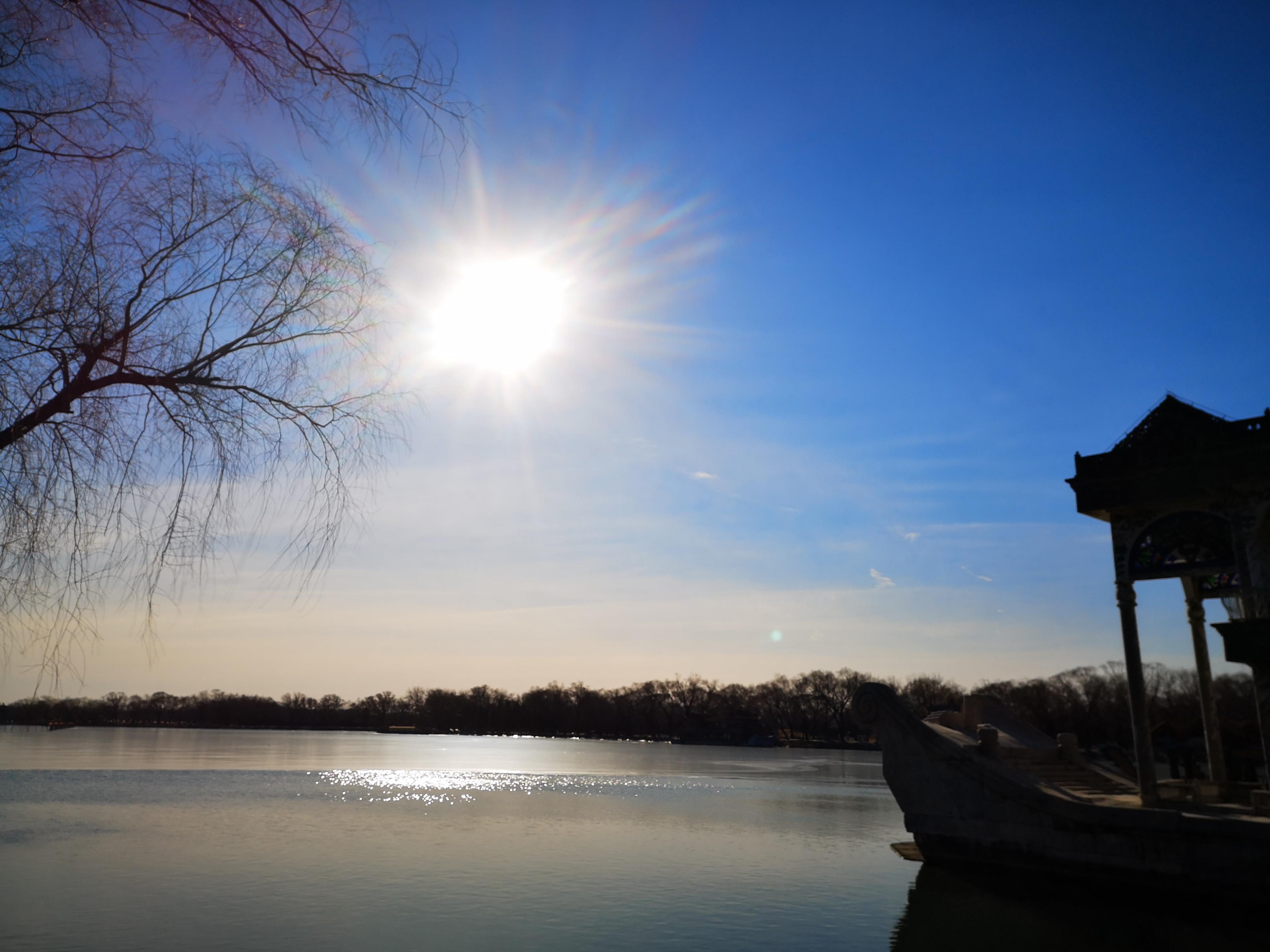 逛颐和园观十七孔桥金光穿洞,离颐和园金光穿洞奇景最近的入口