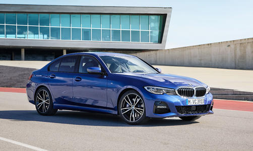 奥迪a62.0t急加油门有吸气声音,经典奥迪a6六缸3.0