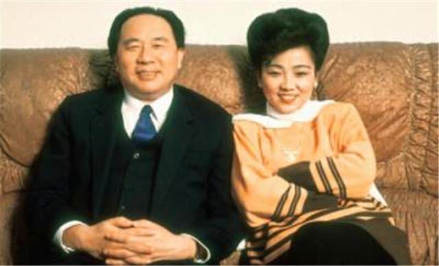 富豪牟其中近况,中国首富牟其中视频