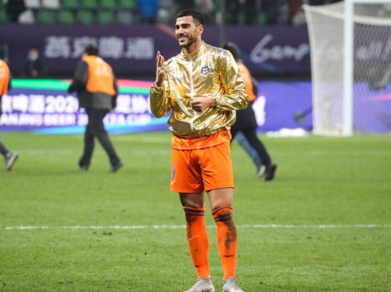 最新中超转会汇总：曝申花敲定新外援上港新帅或带嫡系球员加盟