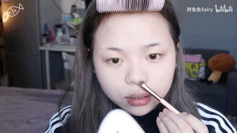 塌鼻梁低三根如何变成高鼻梁,鼻梁低怎么弄才好看