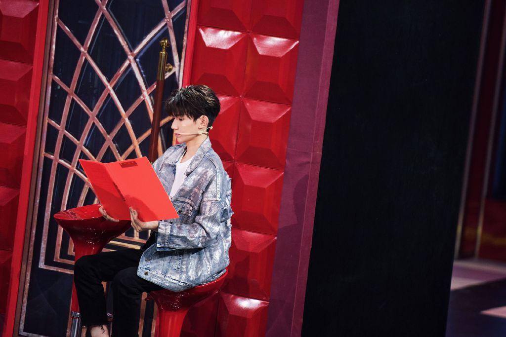 王源拥有另一种身份，TFBOYS面临解散？我们来看经纪公司怎么说