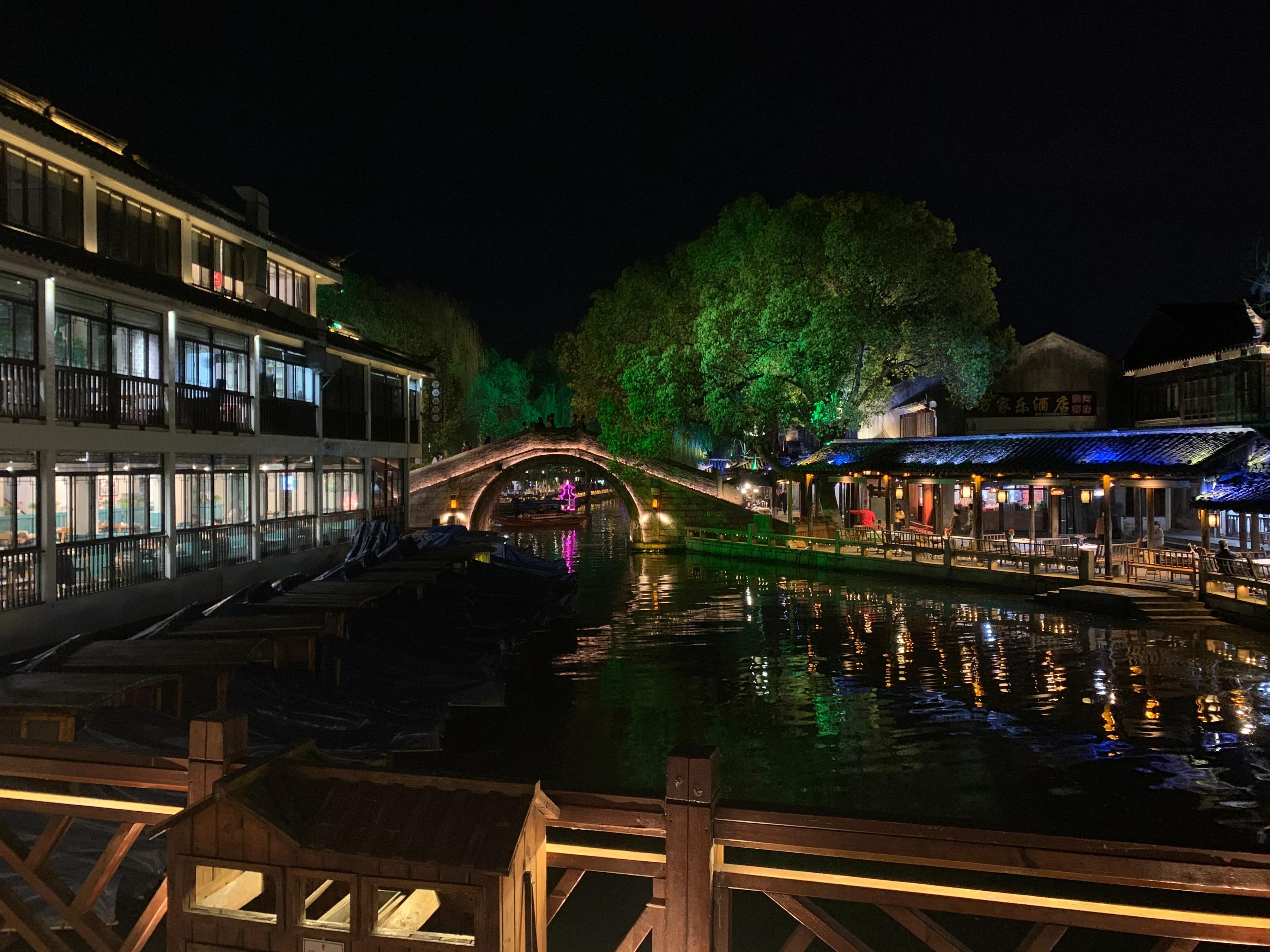 水乡周庄是哪个省,有一种旅行叫水乡古镇