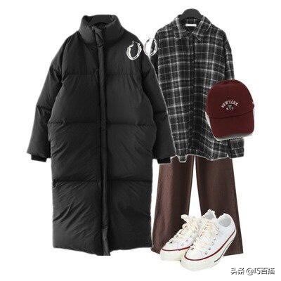 黑色中长款大棉衣穿搭高级感,黑色棉衣显瘦遮肉