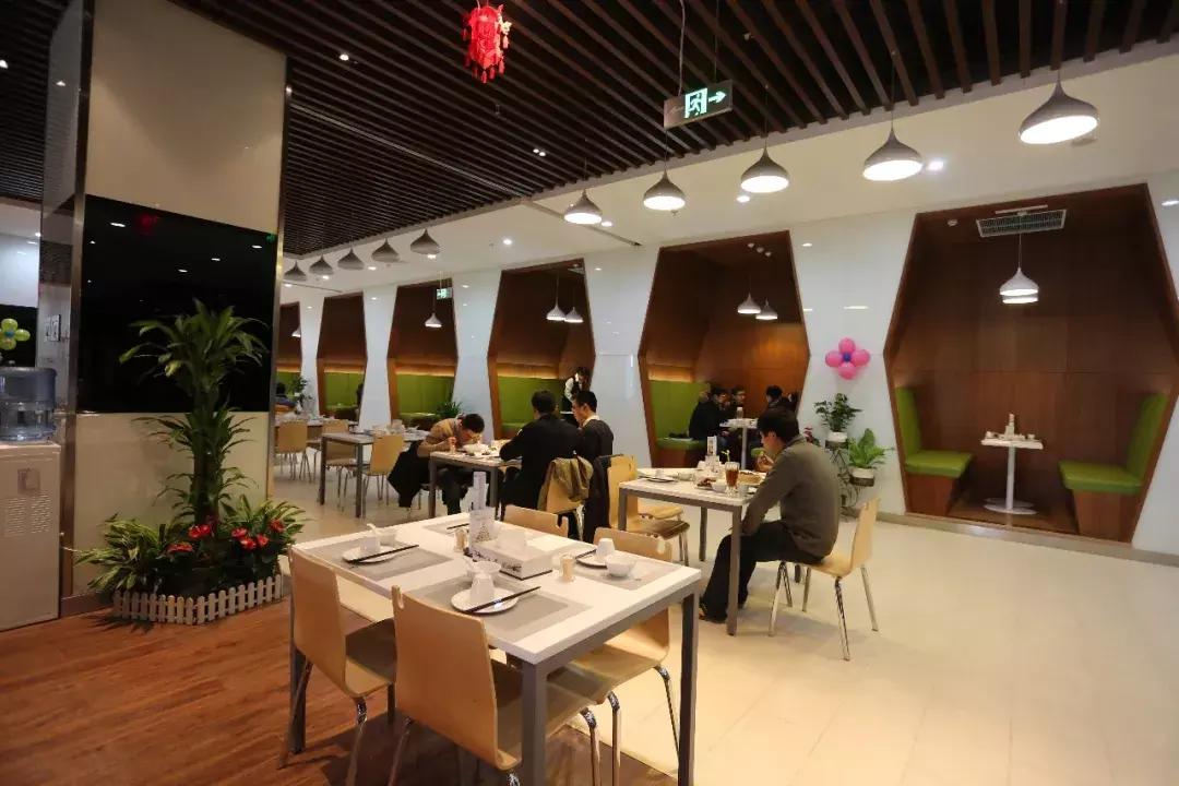 在百度工作年纪大了会失业吗,在百度工作经常出差好吗