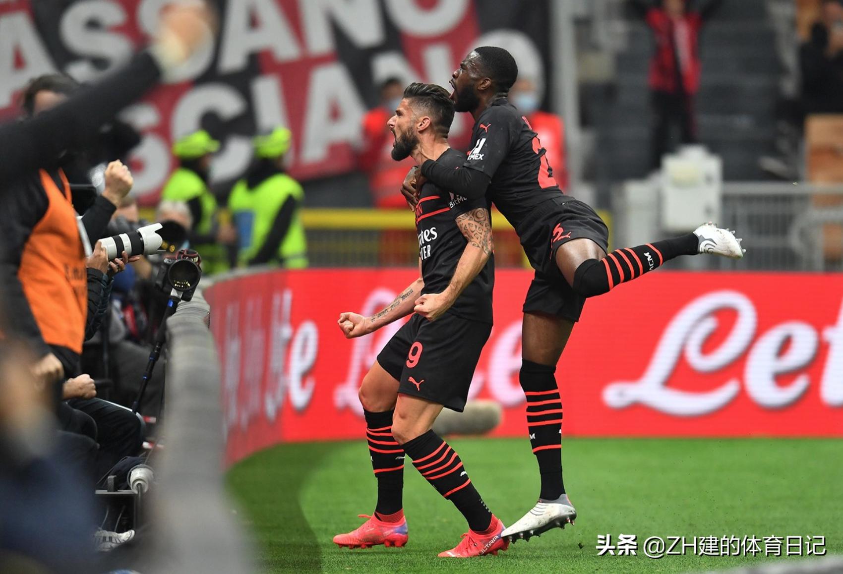 ac米兰7比0狂胜都灵,ac米兰10胜热刺