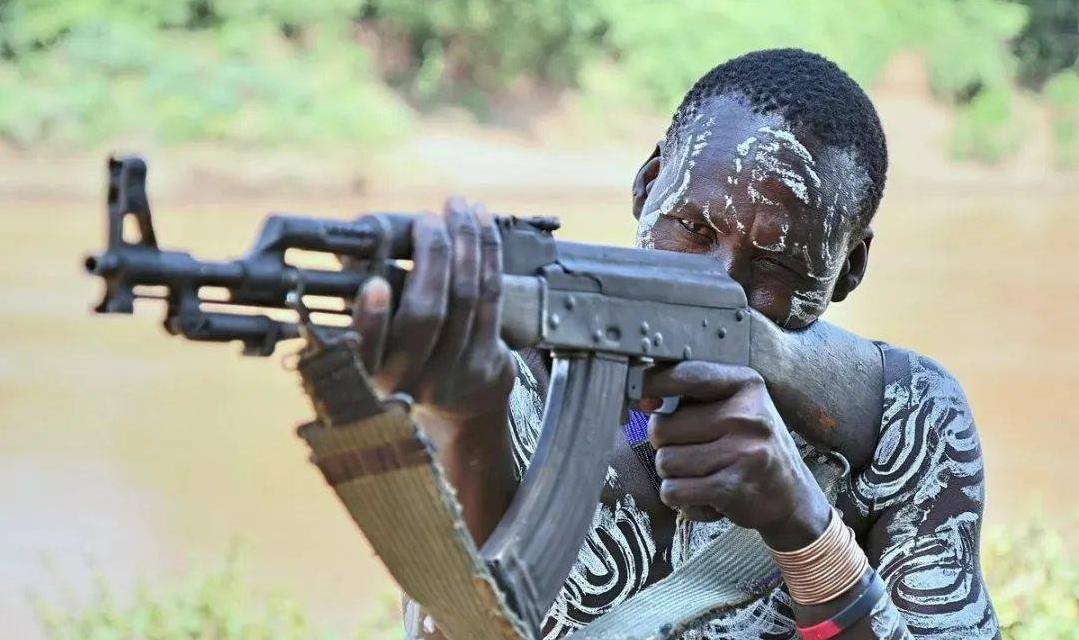 ak47这个枪的创造过程的小视频,ak-47美国制造