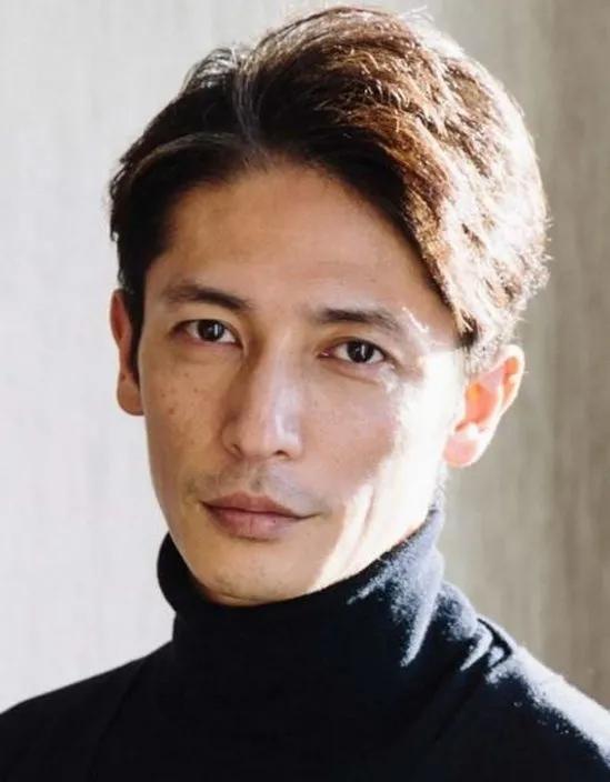 哪个男星演的狐狸精好看,长相最像狐狸精的演员