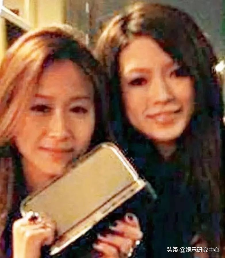 爆女艺人口臭、劈腿、大尺度照，人品不行真的是硬伤？