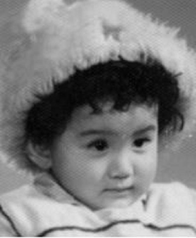 军旅歌手谭晶:32岁嫁41岁老公,37岁做妈妈,丈夫是科学家