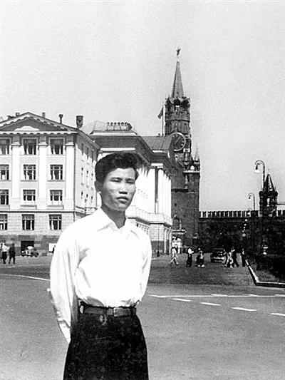 他的名字和他从事的工作，都是中国最高机密！