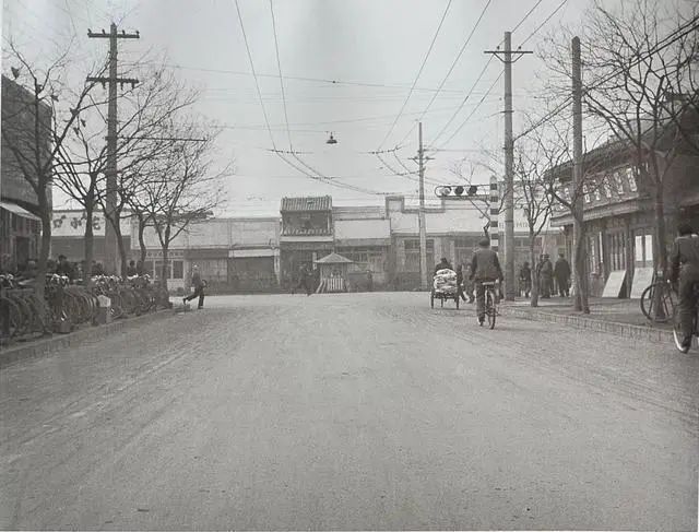 40年前的照片满满的回忆,致青春致回忆三十年前的老照片