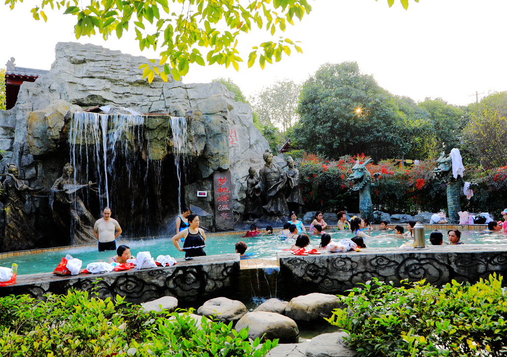 入冬温暖打卡轻奢温泉,冬天桃源最好的地方