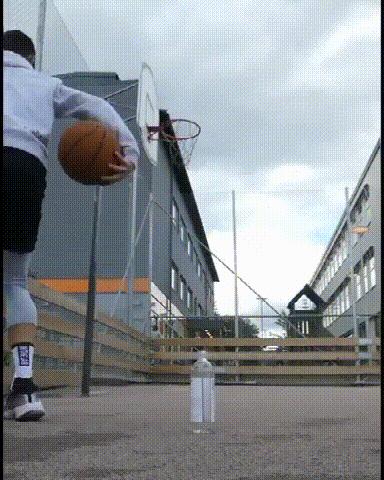 踢瓶盖挑战周杰伦,踢瓶盖挑战谁第一