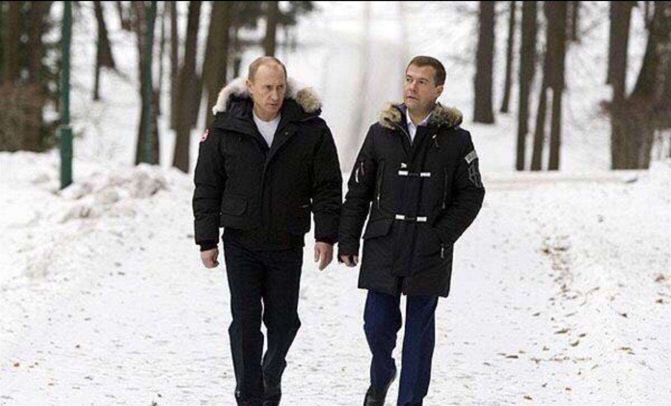 如何分辨加拿大鹅型号,加拿大鹅黑标真假怎样鉴定