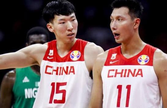 独臂少年励志cba,独臂篮球少年站上cba赛场