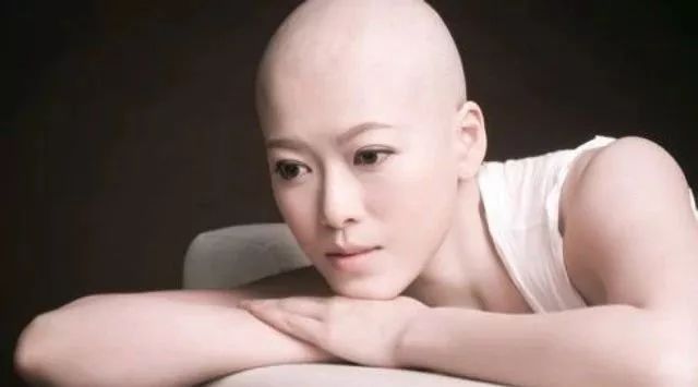 40岁前tvb当家花旦升级人母,tvb小花急速上位一年拍四剧