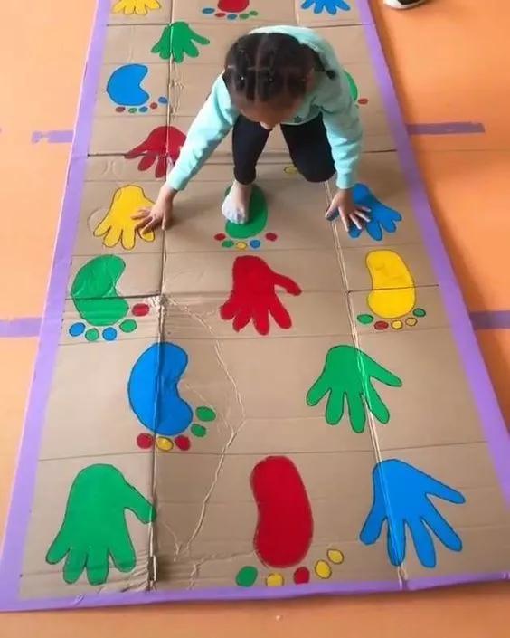 宅在家里跟宝宝玩亲子游戏,宅家里可以玩的亲子游戏