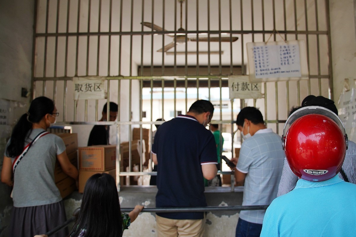 无锡“马大嫂”私藏小卖部!买到要偷着乐