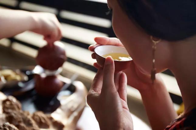 原味云南七子饼茶,云南七子饼茶什么好处