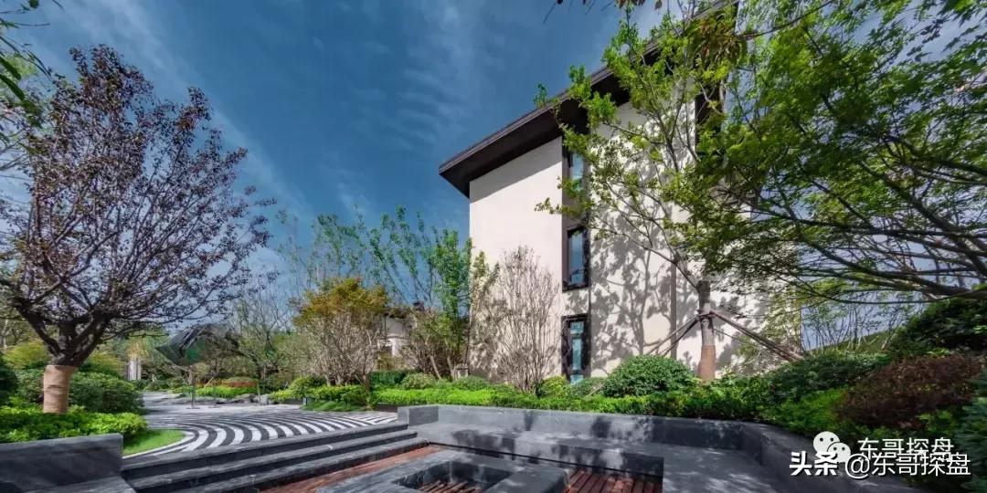 这才是郑州新贵追捧的湖畔臻品。100㎡出头的临湖独院来了