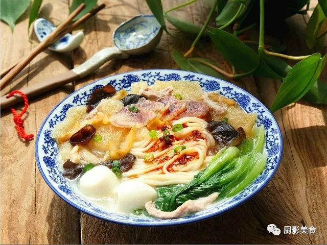 南京小吃鸭血粉丝,南京王府大街小吃