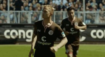 同性恋球员，他们是在足球世界中挣扎的“异类”