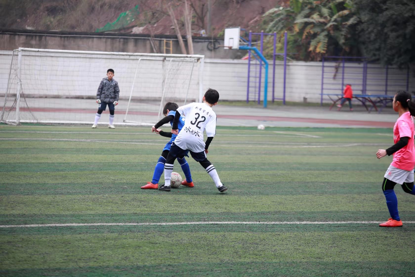 脚下过才叫真本事新希望俱乐部足球小将们出击！