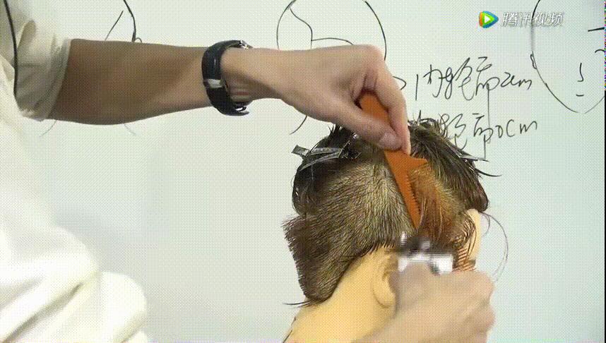 侧背头男发型剪发教程手法,韩式男士飞机头吹风教程