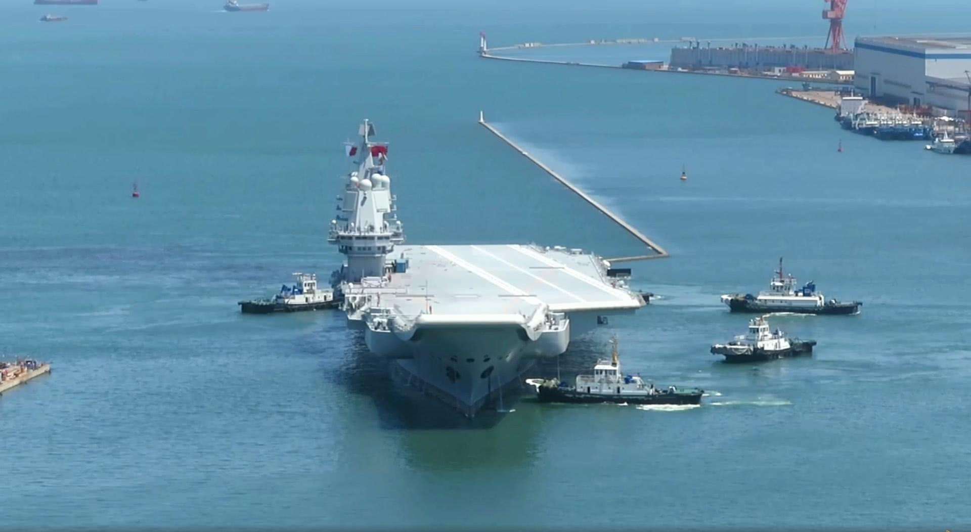 大连造船厂055航母下水视频,大连造船厂弹射航母