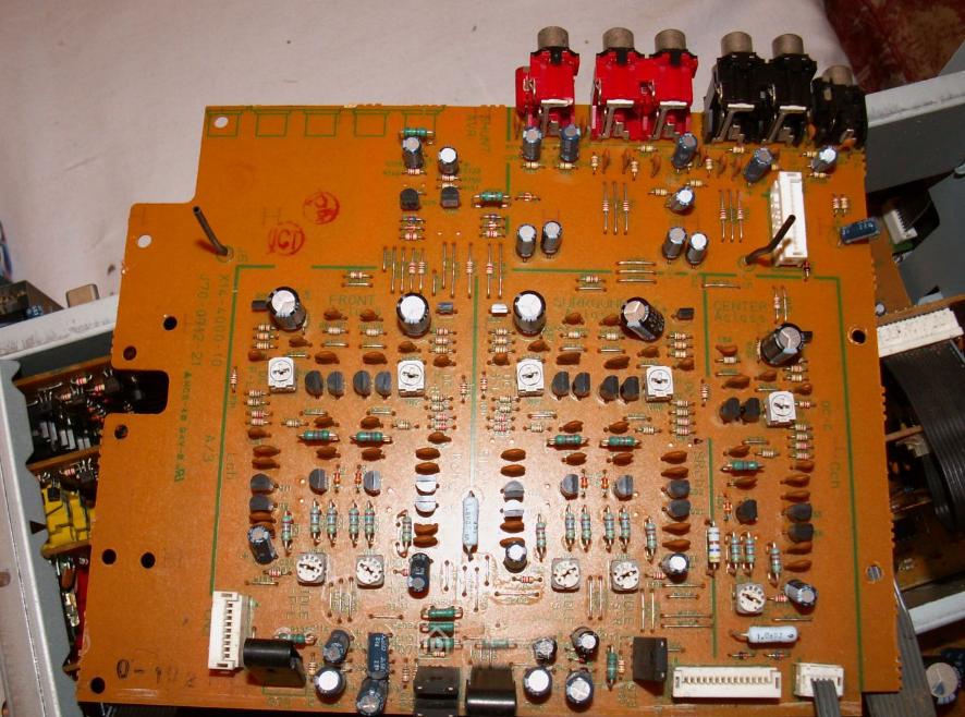 修一台建伍高端功放内部线路不亚于一台黑白电视机