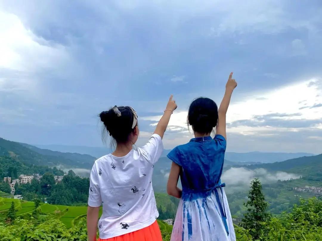 这对父母怎么想到的？把孩子十岁生日变成了学习的动力